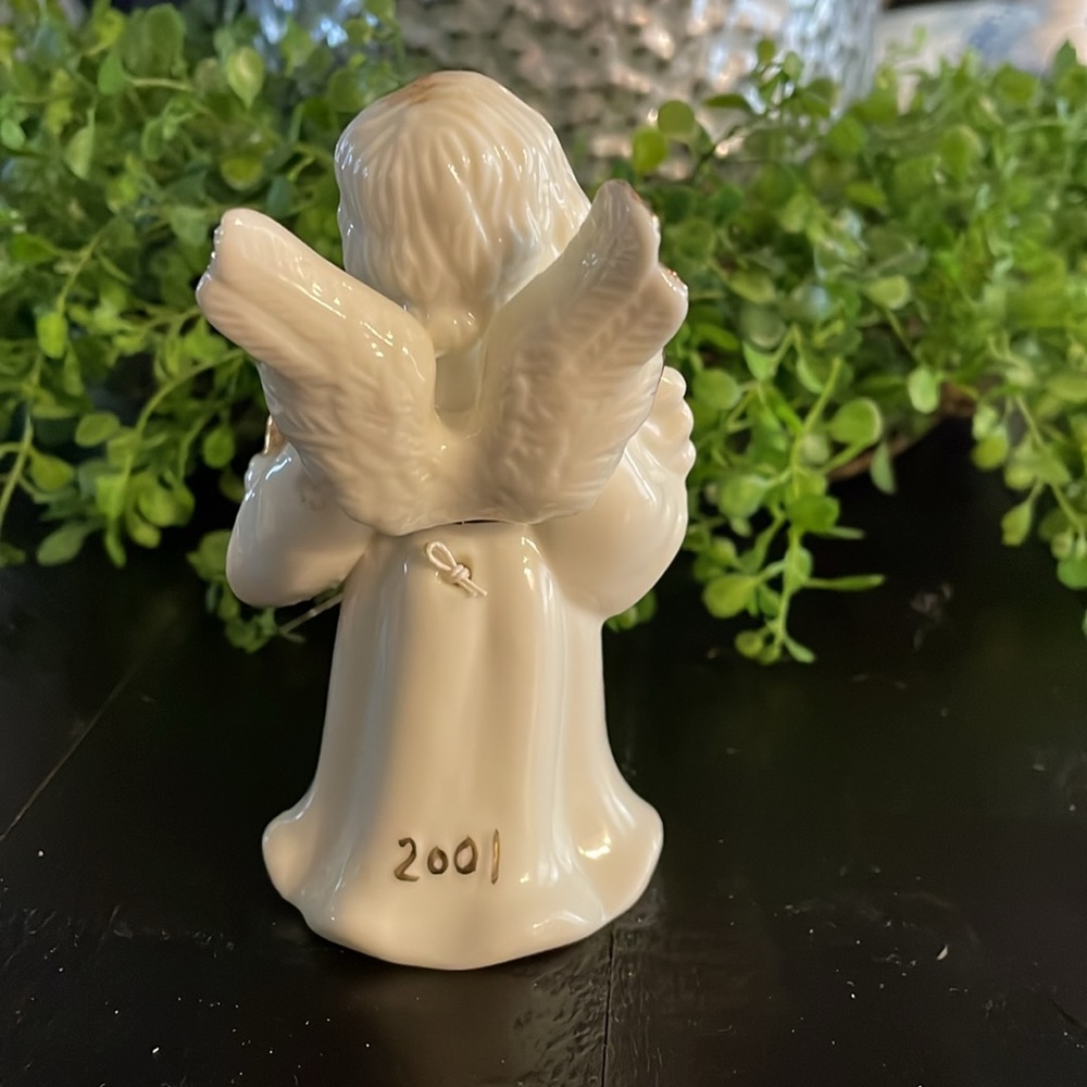 Angel - Picture 3 of 5